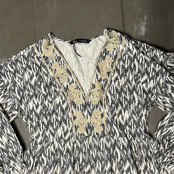 Zara Black Cream Long Sleeve Flared V Neck Dress Embroidered NWOT Ladies Small - Picture 3 of 7